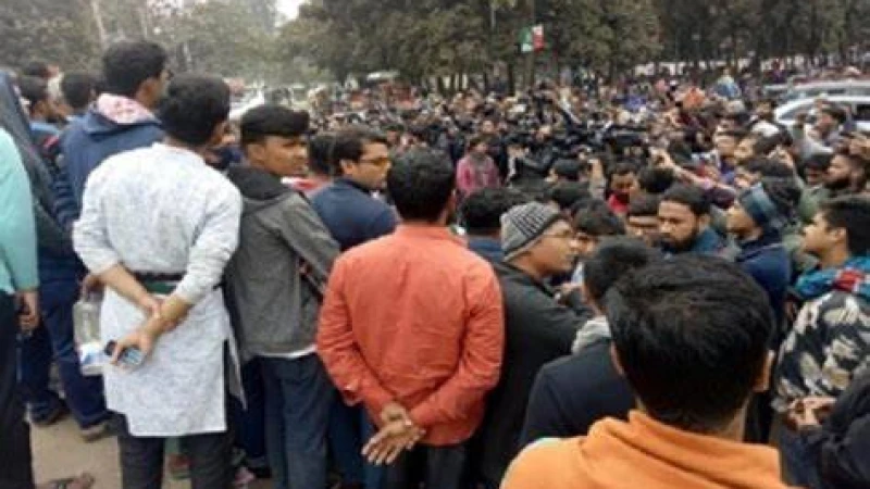 বিক্ষোভ শরীয়তপুরে ফয়জুল করীমের ওপর হামলার প্রতিবাদে