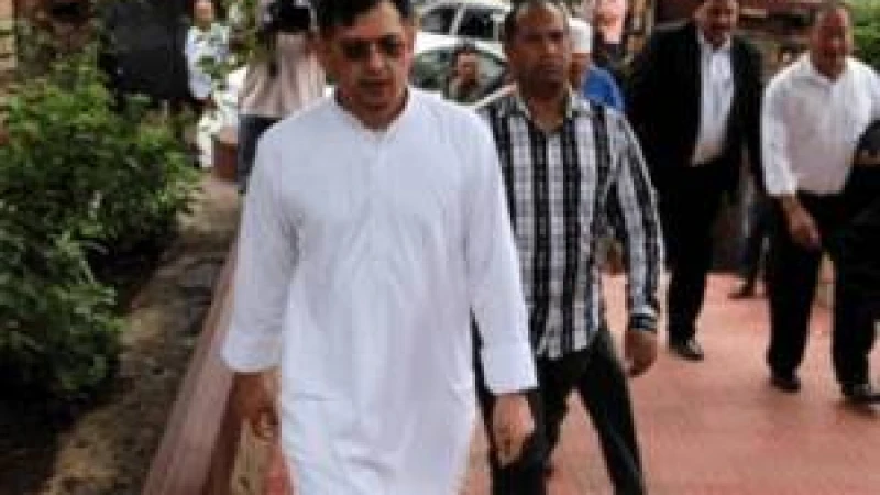 ট্রাভেল পাস পেয়েছেন সালাহ উদ্দিন আহমদ ফিরতে দেশে