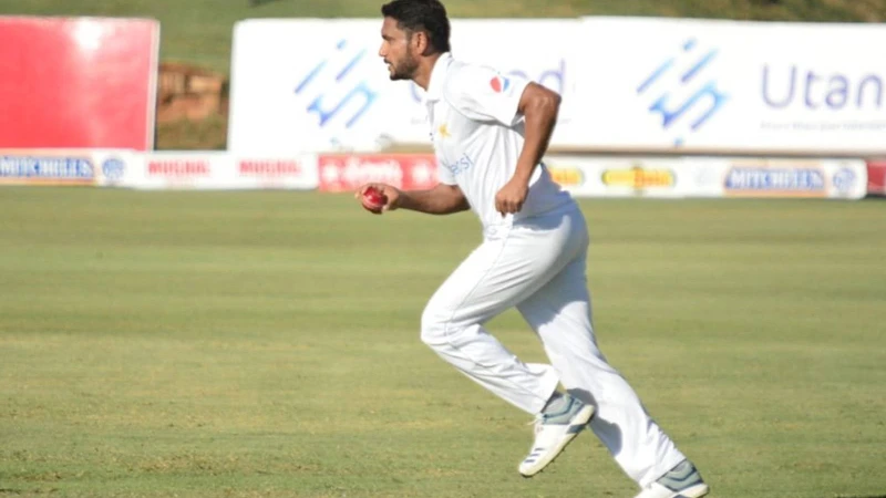 টেস্টের অভিষিক্ত নিজাত মাসুদের প্রথম বলেই উইকেট