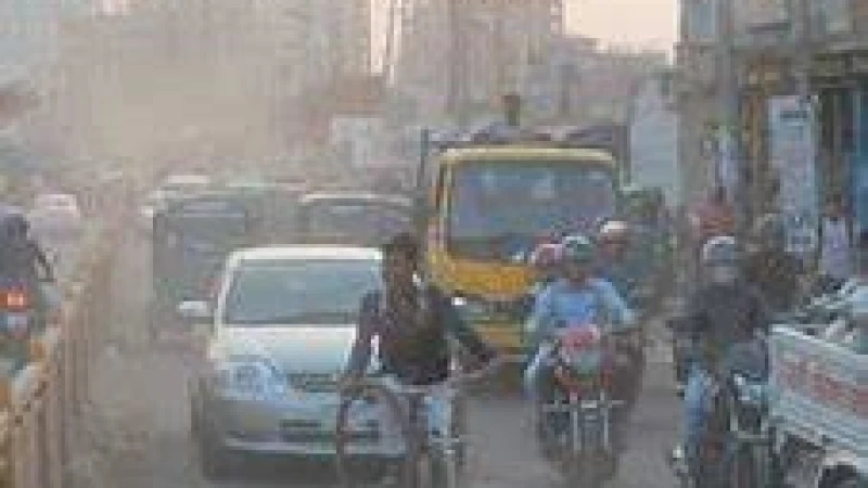 আজ বায়ুদূষণে সপ্তম স্থানে ঢাকা