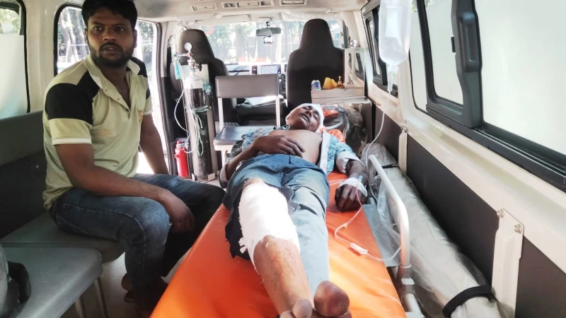 ইয়াবা বেচা–কেনার ‘সর্গরাজ্য’ সীতাকুণ্ড — কুমিরায় মাদক নিয়ে সংঘর্ষে আহত ৩