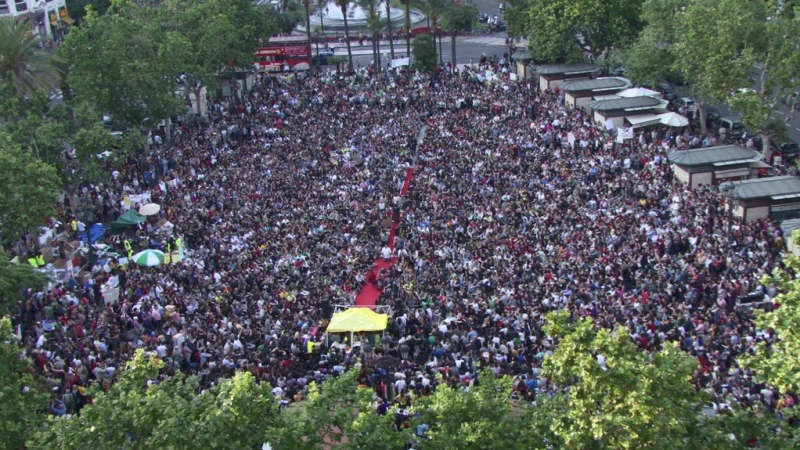 গণবিক্ষোভ সরকারের বিরুদ্ধে সার্বিয়ায়