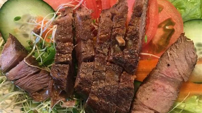 থাই বিফ সালাদের রেসিপি