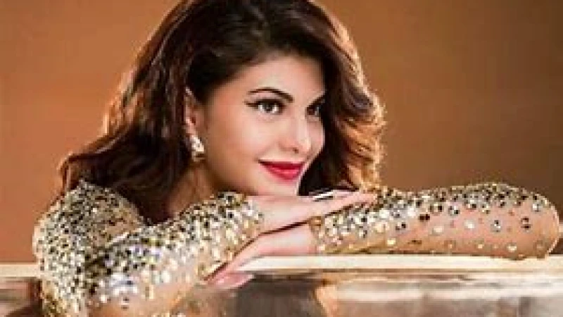 তোপের মুখে আবারও জ্যাকুলিন