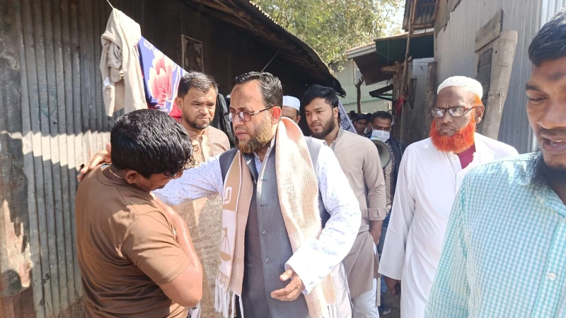 সীতাকুণ্ডের ভাটিয়ারীতে জামায়াত প্রার্থীর ব্যাপক গণসংযোগ