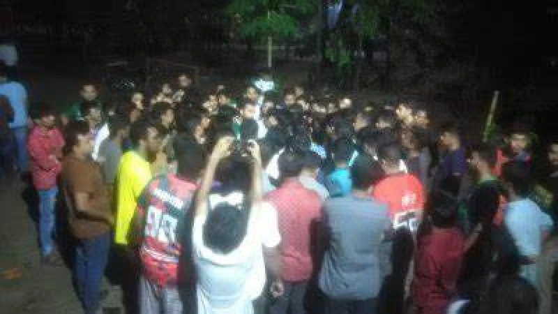 হলের কক্ষ দখল নিয়ে ঢাবিতে মধ্যরাতে সংঘর্ষ