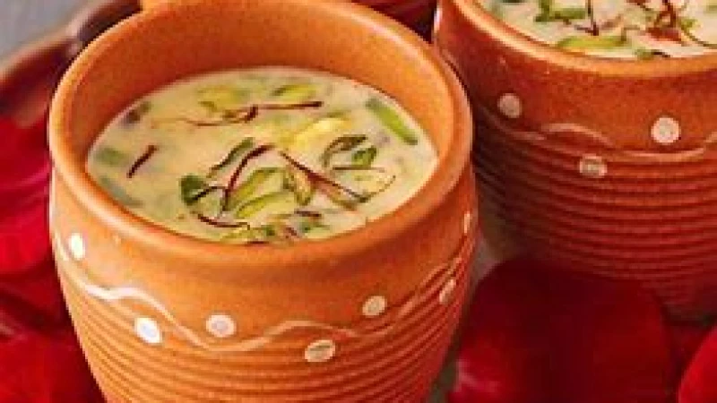 গরমে আরাম পাবেন এই দুই শরবতে