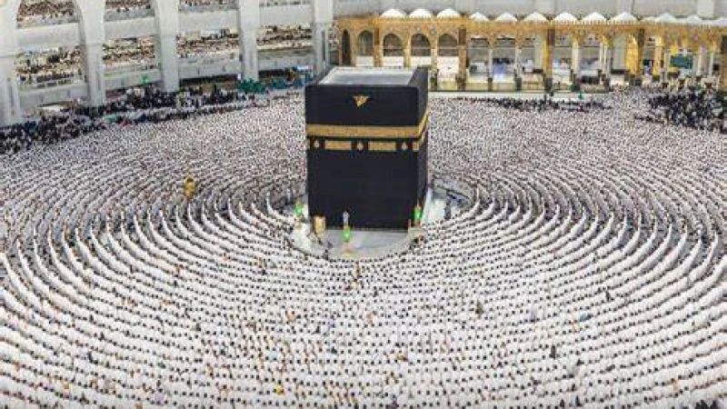 হজ ফরজ হওয়ার কারণ ধনীদের ওপর