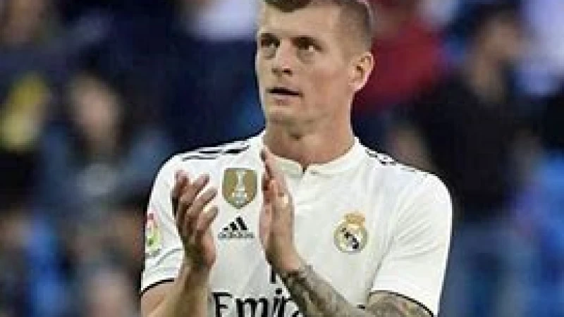 রিয়াল মাদ্রিদের সঙ্গে চুক্তি আরো এক বছর বাড়িয়েছেন ট্রনি ক্রুস