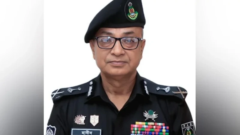 দায়িত্ব নিলেন র‌্যাবের নতুন মহাপরিচালক আহসান হাবীব পলাশ