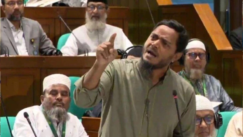 আমাদের সন্তানেরা জুলাই বিপ্লব করেছে কি ফ্যামিলি কার্ডের জন্য, প্রশ্ন ড. মাসুদের