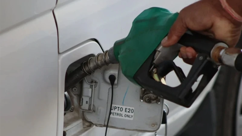 সারা দেশে অবৈধ মজুদকৃত ৩,৭২,৩৮৮ লিটার জ্বালানি তেল উদ্ধার