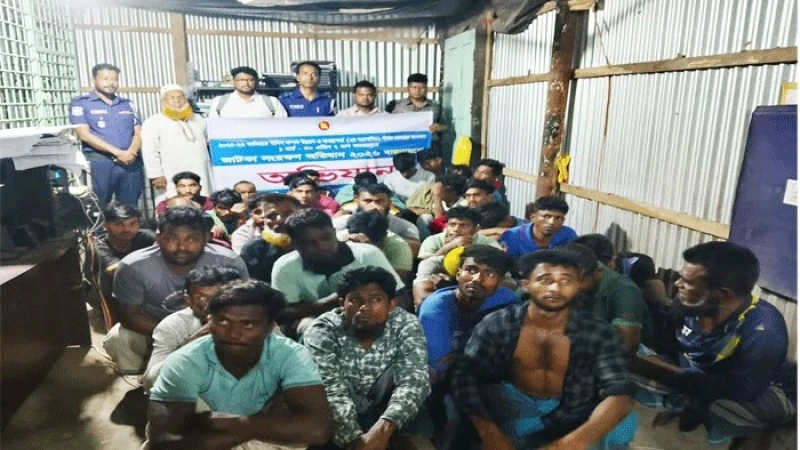 চাঁদপুরে জাটকা ধরায় ৩২ জেলে আটক, ২৬ জনের বিরুদ্ধে মামলা