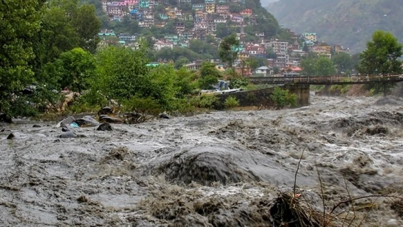শতাধিক প্রাণহানি বৃষ্টিতে ভারতের হিমাচল ও উত্তরাখণ্ডে