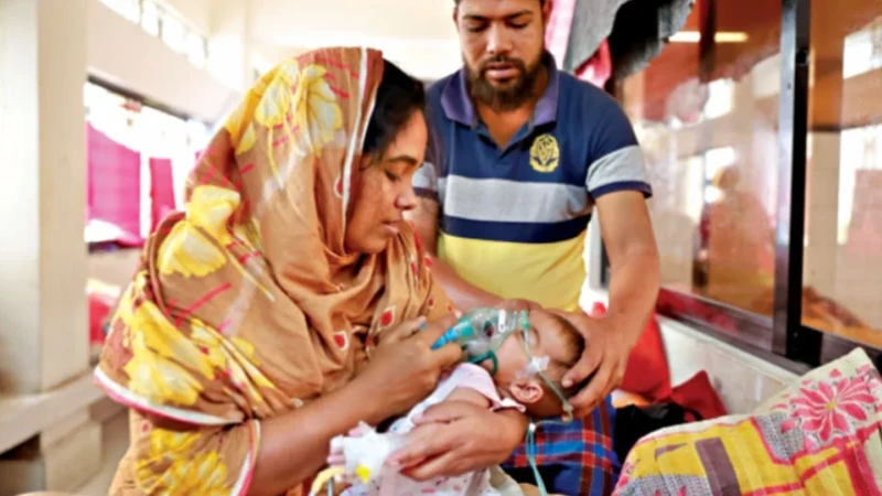 হামে যমজ কন্যা হারিয়ে পাগলপ্রায় মা-বাবা