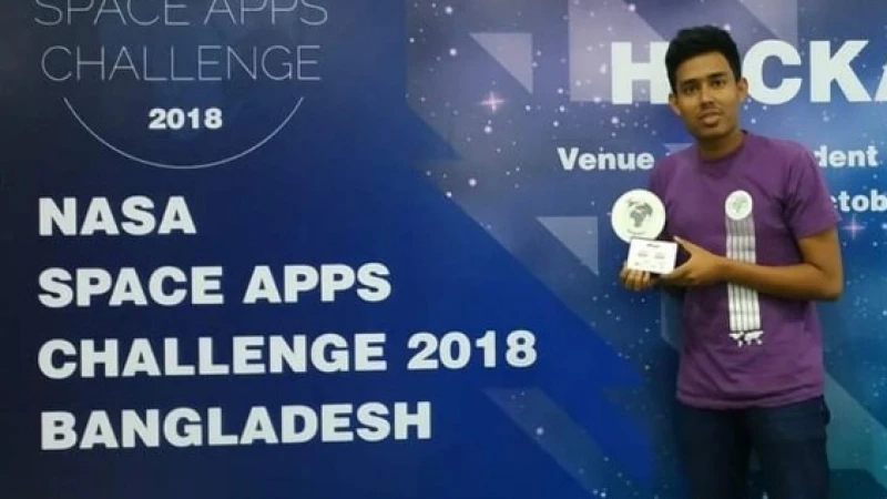 কুমিল্লা বিশ্ববিদ্যালয়ের শিক্ষার্থীর ডিজাইন করা স্যাটেলাইট যাবে চাঁদে