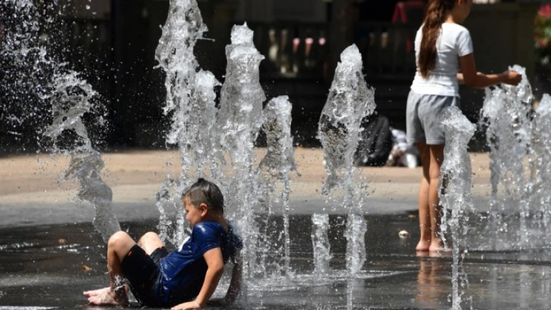 ইউরোপে রেকর্ড মাত্রার গরম বাড়র আশঙ্কা