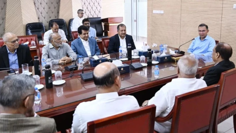 তিন মাসে একবার সম্পাদকদের সঙ্গে বৈঠক করবেন প্রধানমন্ত্রী