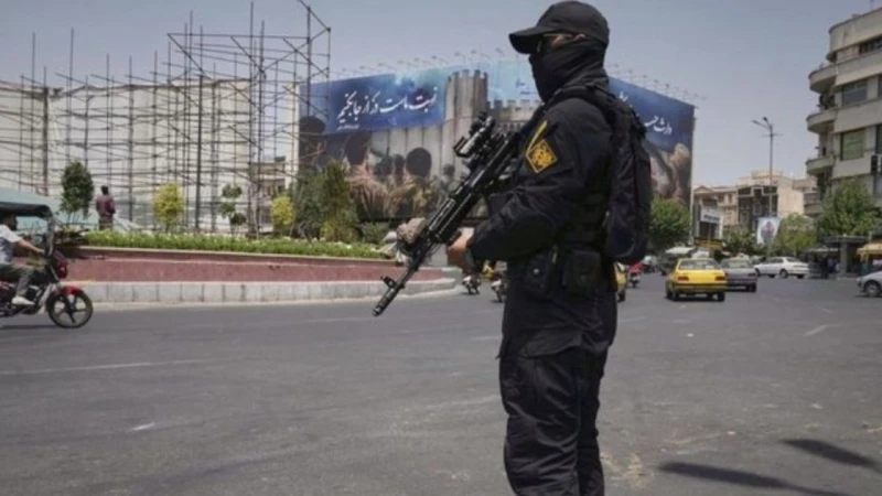 গুপ্তচরসহ ২৪০ জনকে গ্রেপ্তার করলো ইরান