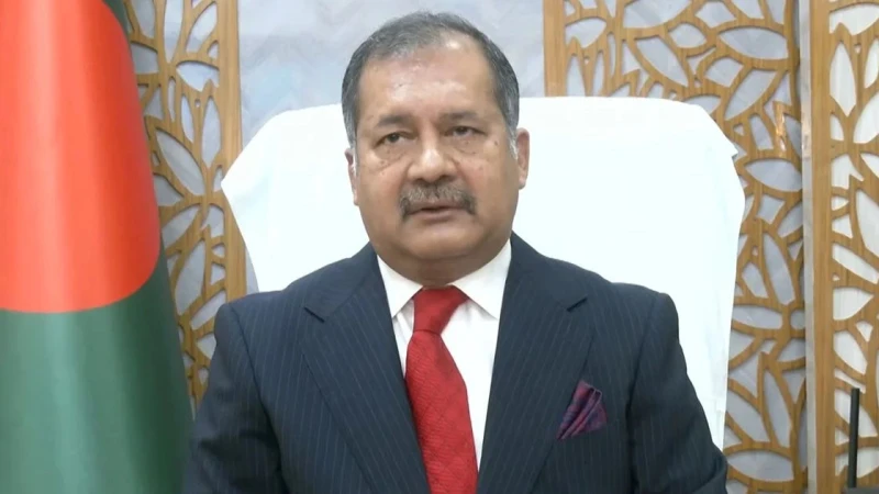 গণমাধ্যম চ্যালেঞ্জিং পরিস্থিতিতে রয়েছে