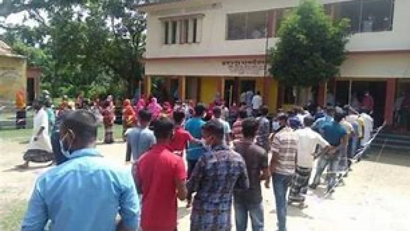 ভান্ডারিয়া পৌরসভার প্রথম নির্বাচনে সকাল ৮টা থেকে ভোটগ্রহণ শুরু