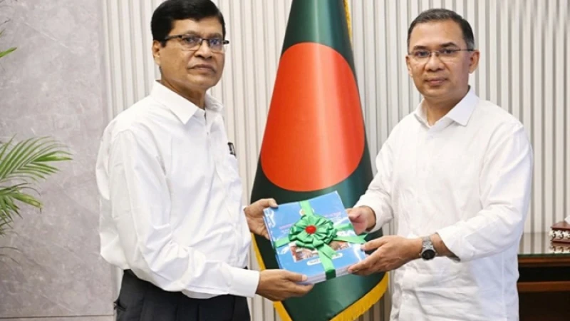 প্রধানমন্ত্রীর কাছে ৩৮ অডিট রিপোর্ট উপস্থাপন