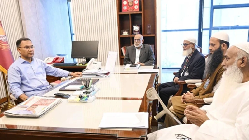 প্রধানমন্ত্রীর সঙ্গে ওয়াকফ প্রশাসকের সাক্ষাৎ