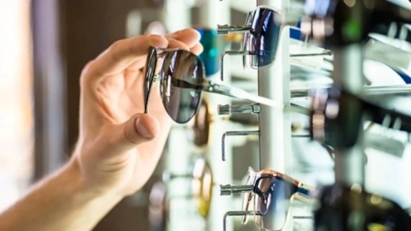 সূর্যের অতি বেগুনি রশ্মি থেকে চোখ সুরক্ষায় সানগ্লাসের ভূমিকা