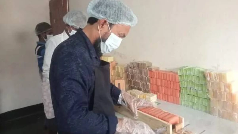 নরসিংদী থেকে যাচ্ছে জাপানে হাতে বানানো সুগন্ধি সাবান
