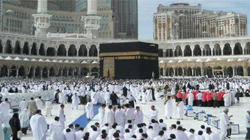 হিজরি নববর্ষ ১৪৪৫ সালের প্রথম দিন থেকে শুরু হলো ওমরাহ