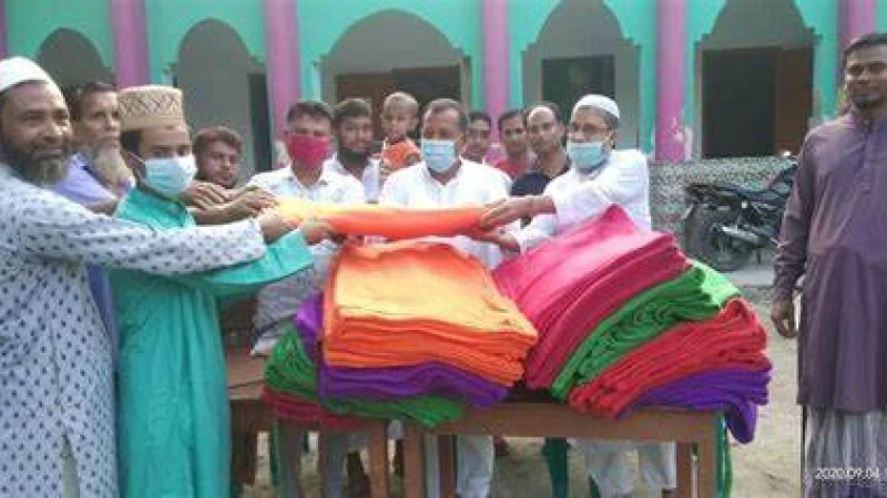 দুঃসহ গরমে শীতের কম্বল বিতরণ করলেন সুনামগঞ্জের সাবেক এমপি