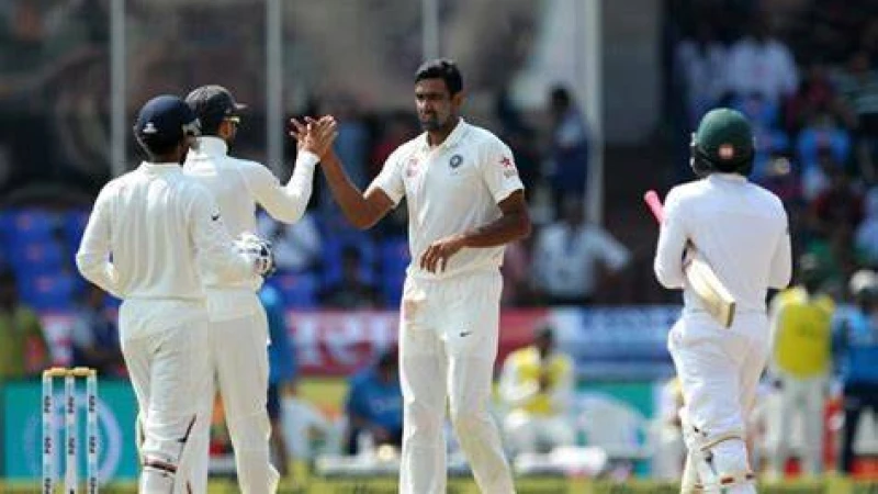 ভারতের জয়ের জন্য চাই ৮ উইকেট