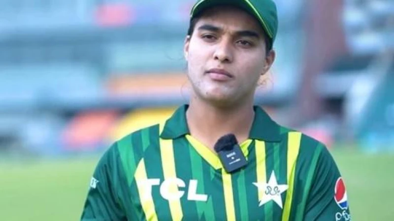 ১৮ বছর বয়সে ‘ধর্মীয় কারণে’ অবসর নিতে হয় পাকিস্তানি ক্রিকেটার আয়েশার