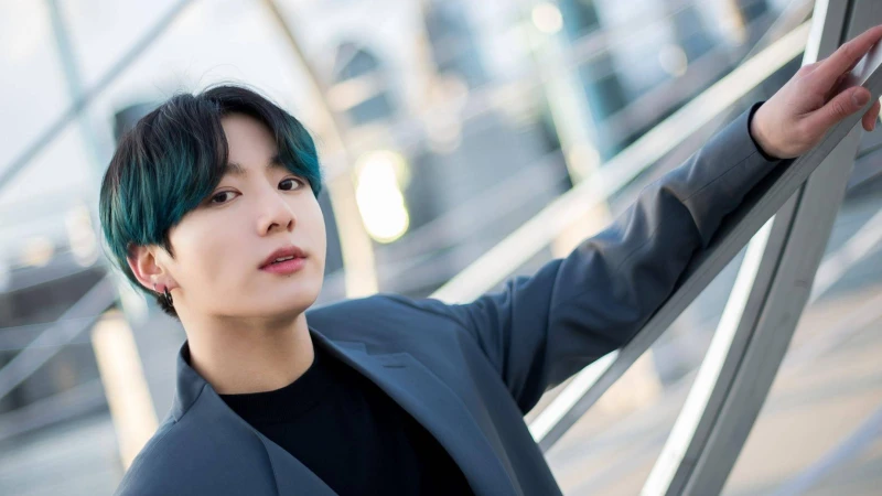 বিলবোর্ডের হট ১০০ তালিকার শীর্ষে জাংকুক