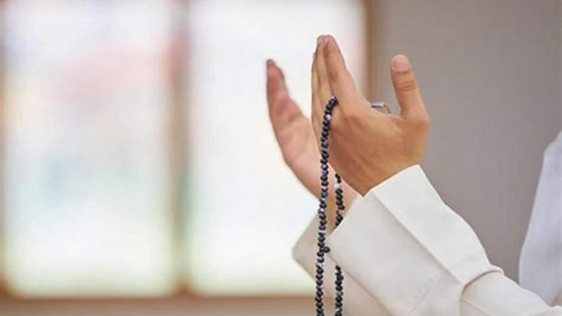 আল্লাহর কৃতজ্ঞতা প্রকাশ করবো যেভাবে