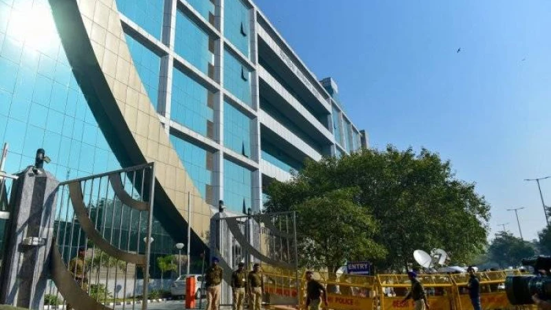 আমেরিকার কাছে নিরাপত্তার গ্যারান্টি চাইছে ইউক্রেন