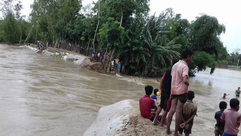 ভারি বর্ষণে নিম্নাঞ্চল প্লাবিত চকরিয়ার