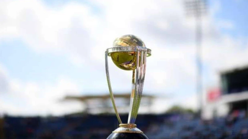 বিশ্বকাপের ট্রফি পৌঁছাল পদ্মা সেতুতে