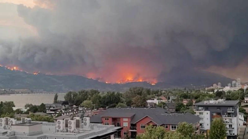 ভয়াবহ দাবানলের কারণে কানাডার পশ্চিমাঞ্চলে জরুরি অবস্থা ঘোষণা