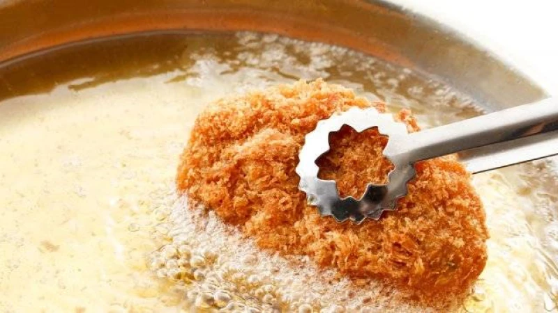 তেলে ভাজা খাবার বন্ধ করে শরীরে যেসব প্রভাব পড়বে