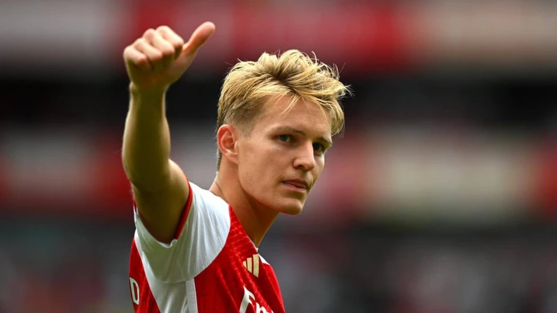 ইংলিশ প্রিমিয়ার লীগে টানা দ্বিতীয় জয় তুলে নিয়েছে আর্সেনাল