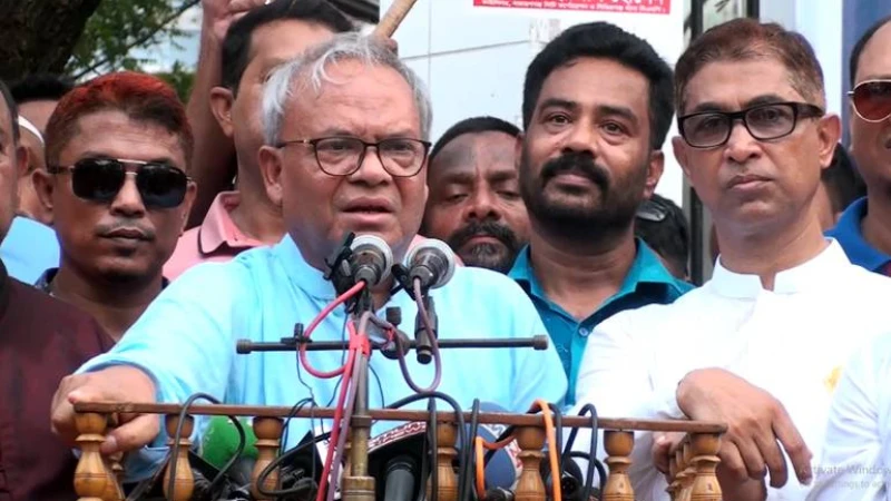 একুশে আগস্ট’ আর ‘ওয়ান ইলেভেন’ একসূত্রে গাঁথা বললেন যুগ্ম মহাসচিব রিজভী