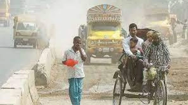 আজ বায়ুদূষণে ঢাকার অবস্থান দশম