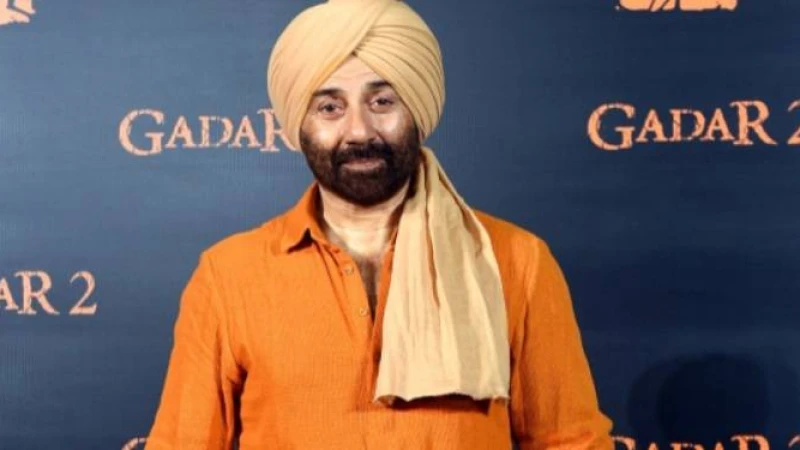 জুহুর বাংলো নিলামের খবর নিয়ে যা বললেন বলিউড তারকা সানি দেওল