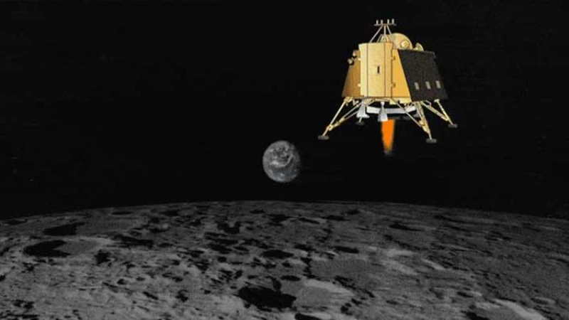 ভারত রাশিয়ার থেকে অর্ধেকেরও কম খরচে চাঁদে সফল অবতরণ করল