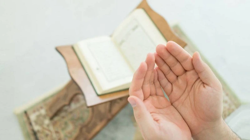 আল্লাহর সাহায্য আসে যেসব আমলে