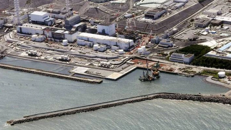 ফুকুশিমা পানি সাগরে ছাড়ার প্রতিবাদে চীনে জাপানি দূতাবাসে পাথর নিক্ষেপ