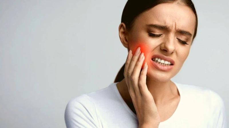 সঠিক সময় দাঁতের চিকিৎসা না নিলে ভোগান্তি বাড়ে