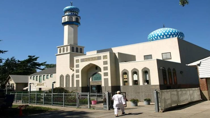 যুক্তরাষ্ট্রের মিনিয়াপলিসের পর এবার নিউ ইয়র্ক সিটির মসজিদেও উচ্চৈঃস্বরে আজানের অনুমোদন