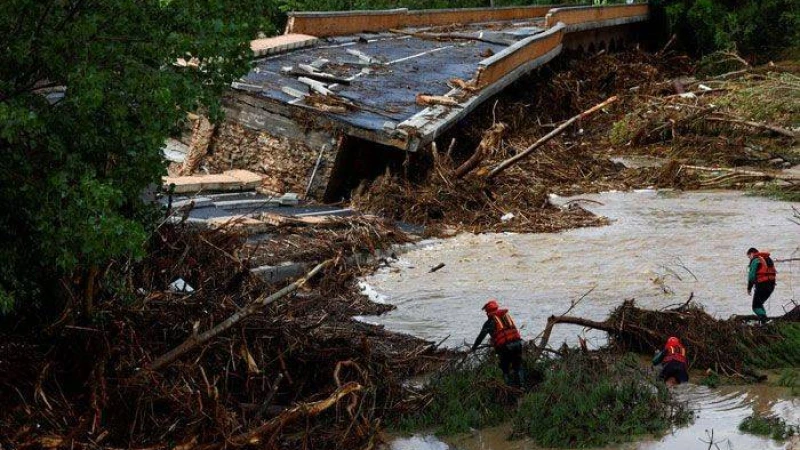স্পেনে ভারী বৃষ্টিপাতের সৃষ্ট বন্যায় দুজনের প্রাণহানি
